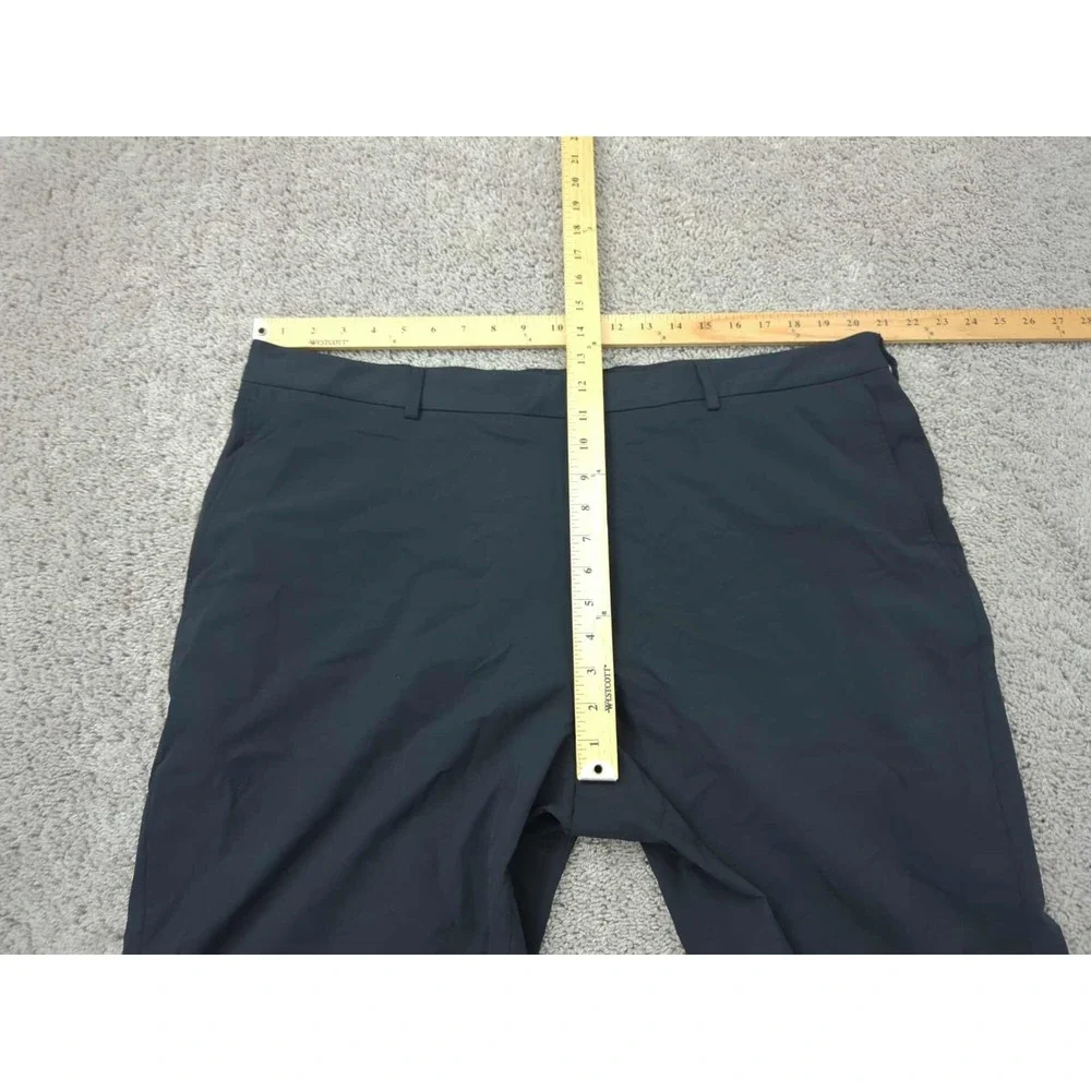 Walter Hagen Shorts Mens 42 Black Inseam: 9.5
